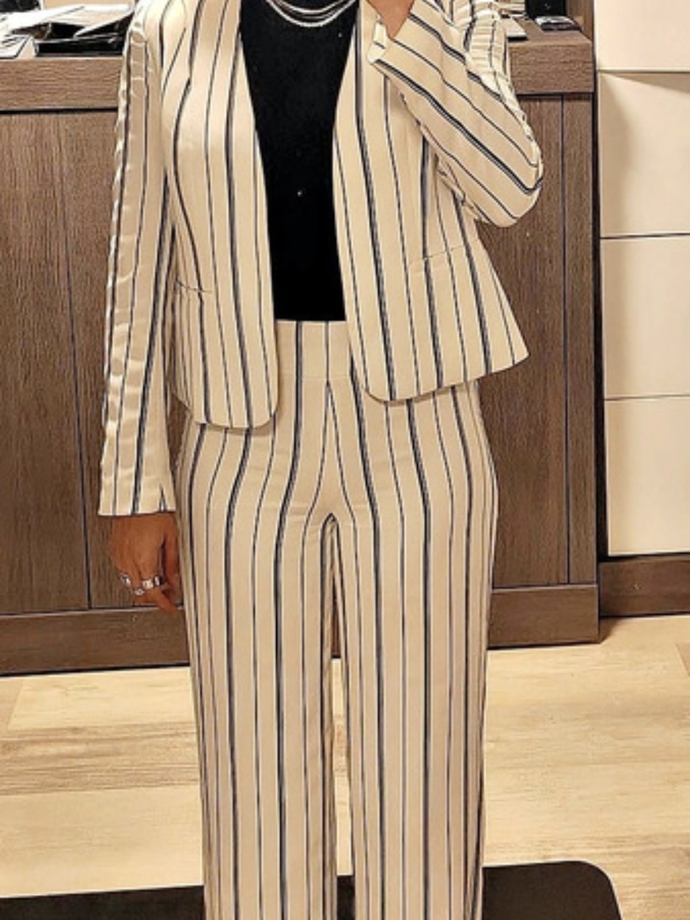 Bar III - Striped Wide-Leg Two Piece Pant Suit In White & Black - Size 2